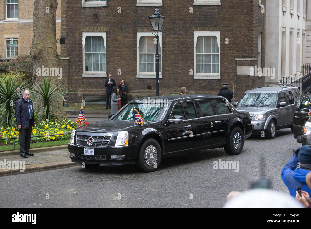 Präsident Barack Obama Auto "The Beast" am 10 Downing Street in London, England Stockfoto