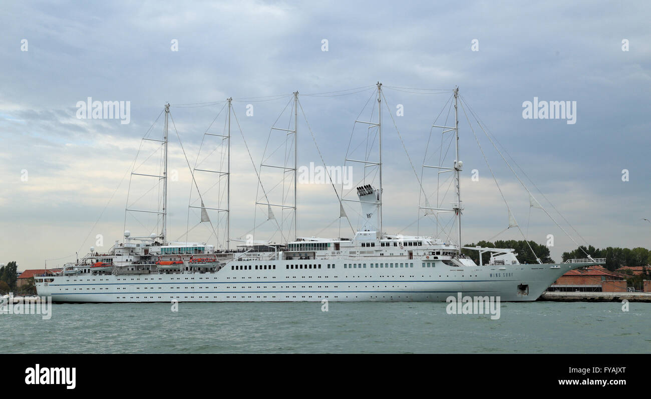 Kreuzfahrt Segelschiff Wind Surf, IMO 8700785, eines der größten Segelschiffe der Welt. Stockfoto