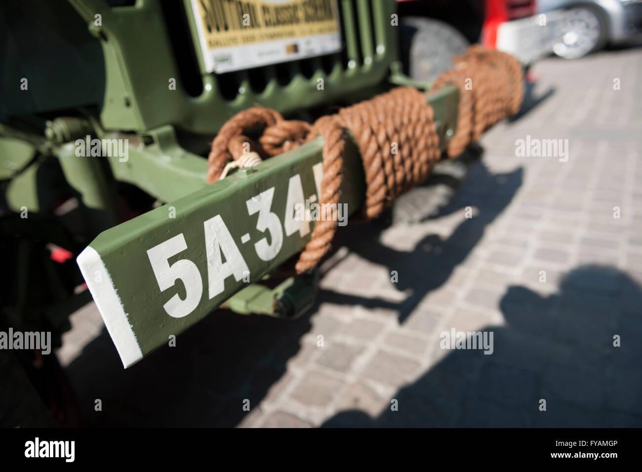 Meran, Italien - 9. Juli 2015: weit abgewinkelt Frontalansicht eines Willy MB der lokalen Presse in Südtirol während der Rallye Stockfoto