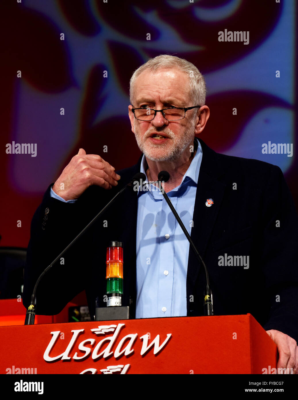 Jeremy Corbyn Leader der Labour Party befasst sich die Konferenz mit USDAW, Blackpool Stockfoto
