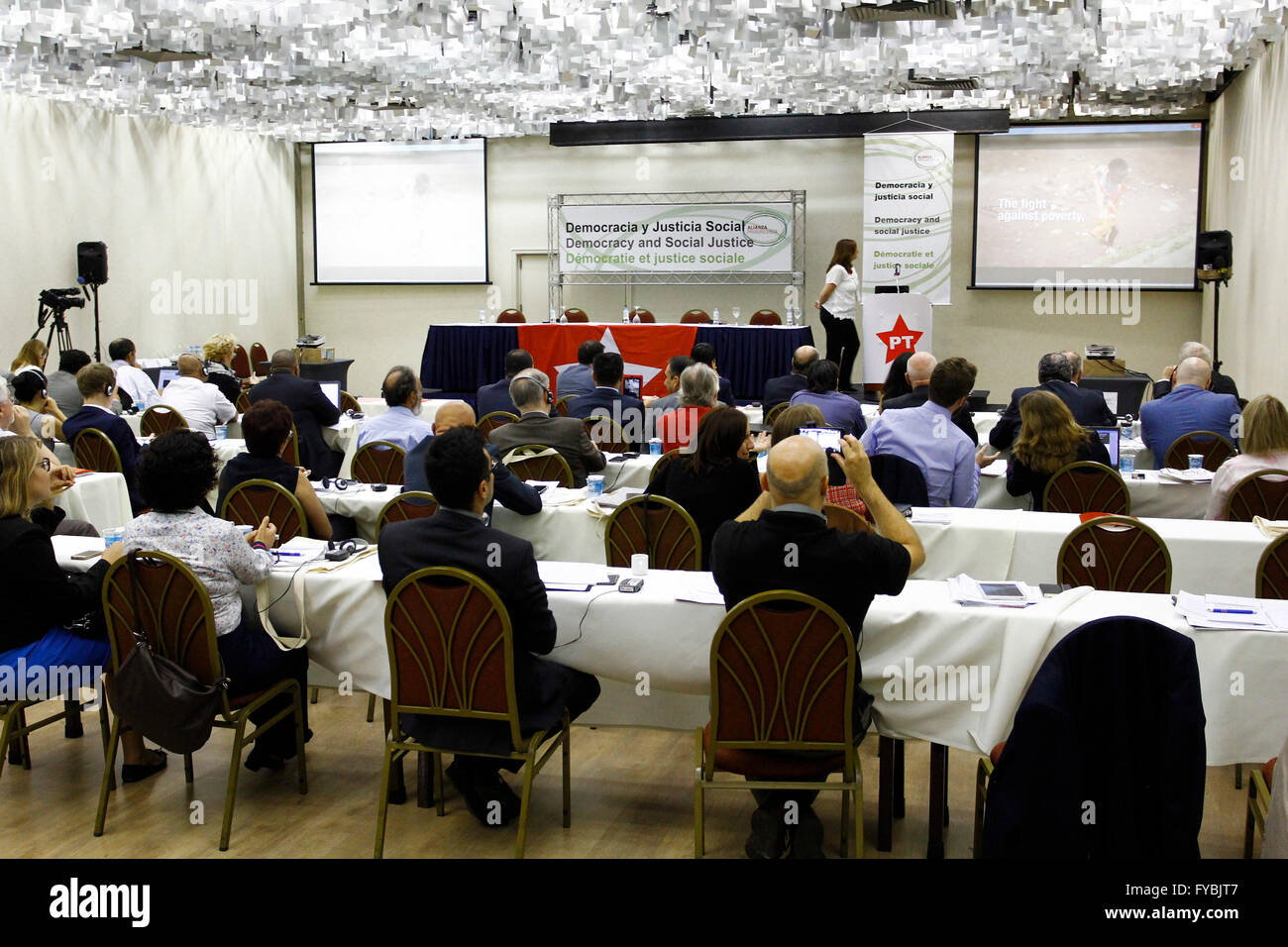 SAO PAULO, Brasilien - 25.04.2016: ALLIANCE MEETING PROGRESSIVE - ehemaliger Präsident Luis Inacio Lula da Silva beteiligt sich am Morgen von Montag (25) von der Progressive Alliance Meeting im Hotel Plaza Macksoud in S? o Paulo mit Vertretern aus 40 Ländern. (Foto: Aloisio Mauricio / FotoArena) Stockfoto