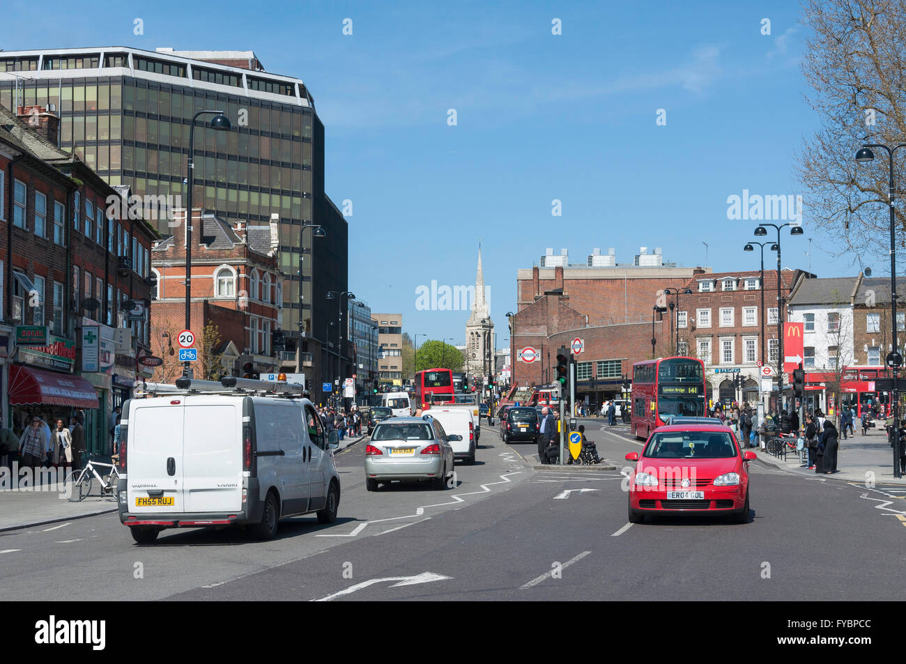 Höhenstraße, Wood Green, London Borough of Haringey, Greater London, England, Vereinigtes Königreich Stockfoto