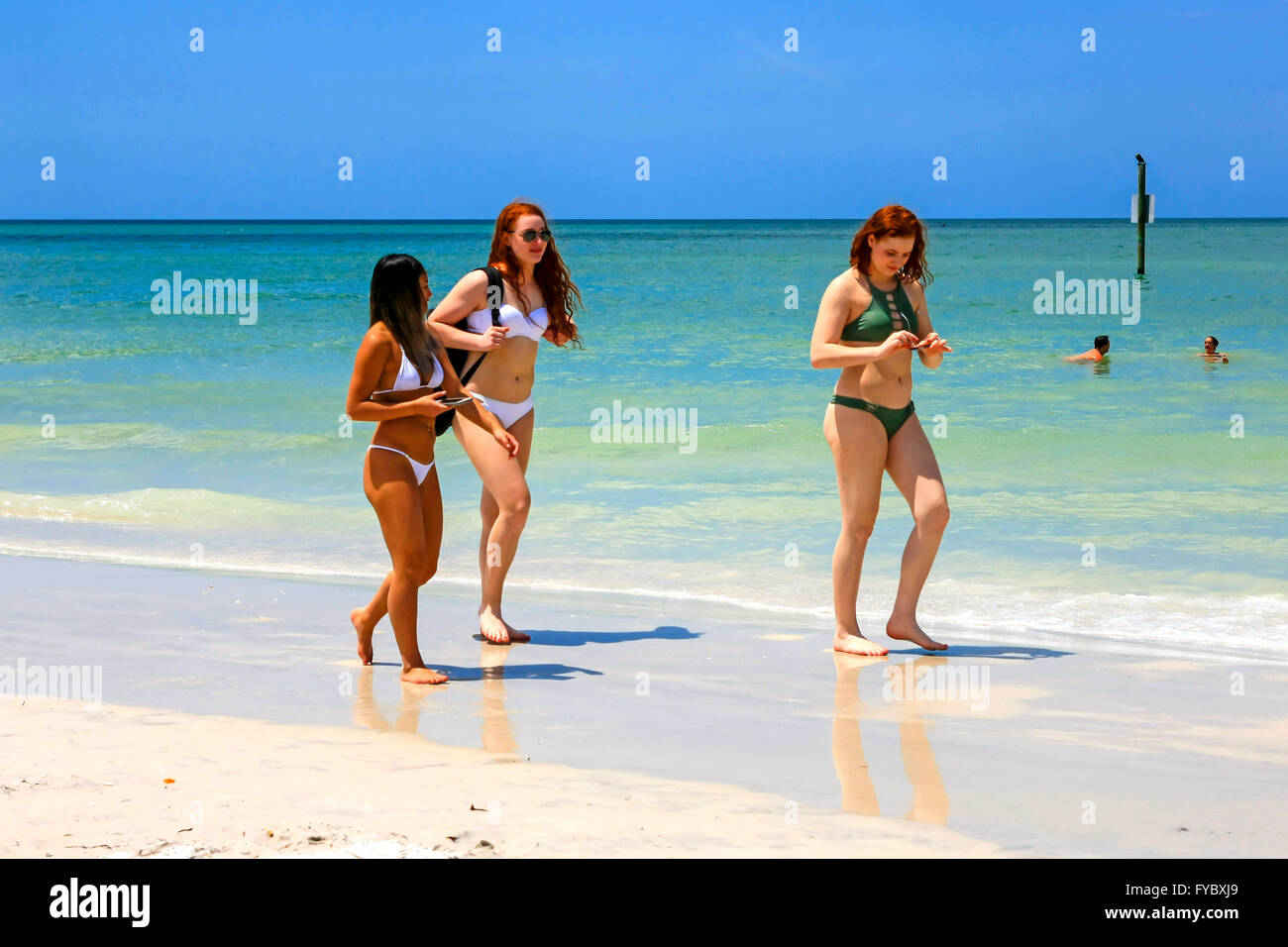 Junge College Im Alter Von Madchen Auf Spring Break Am Clearwater Beach Florida Stimmten Die Nummer Eins Strand In Amerika Stockfotografie Alamy