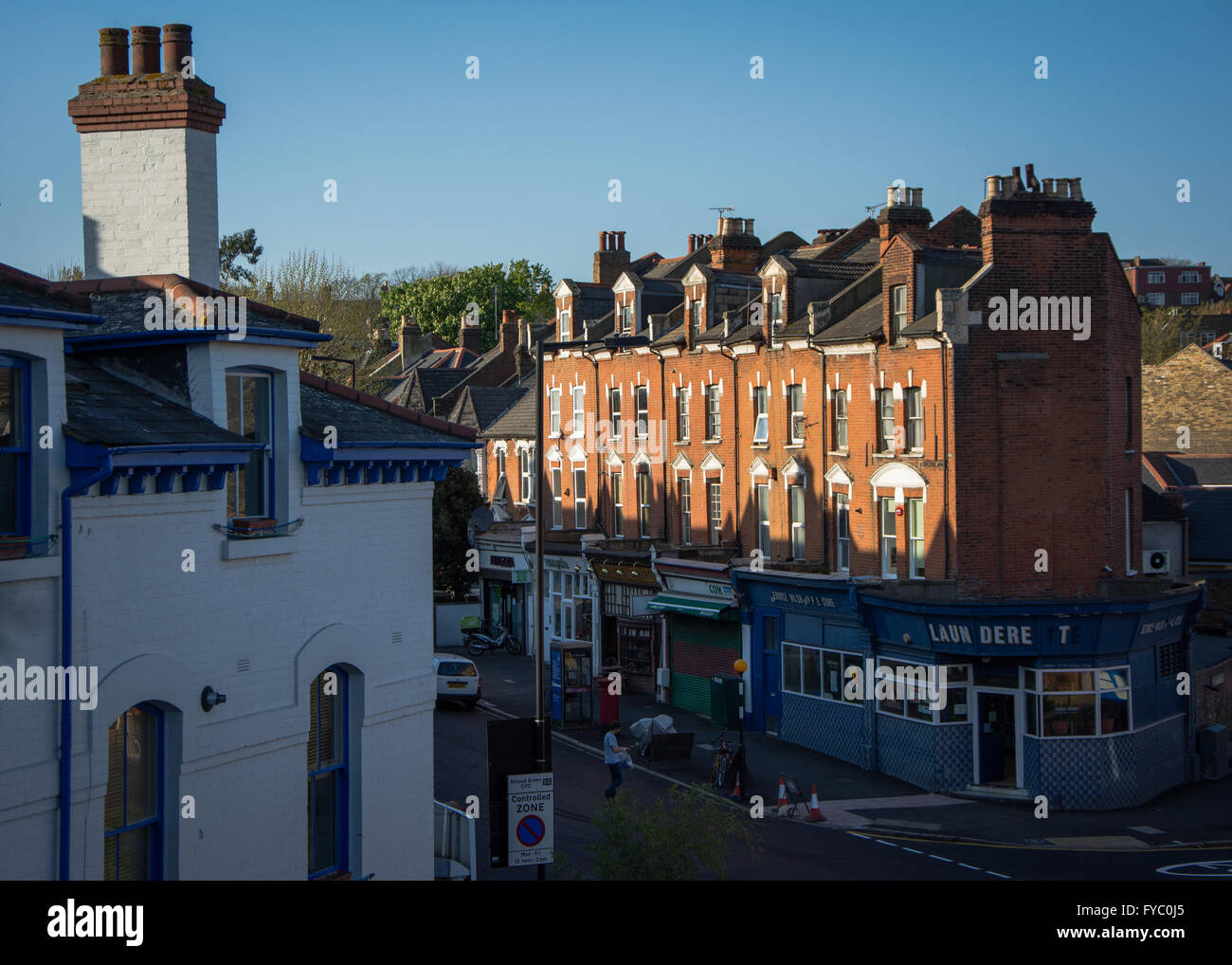 Blick auf Stroud grün, Nord-London von Parkland-Spaziergang Stockfoto