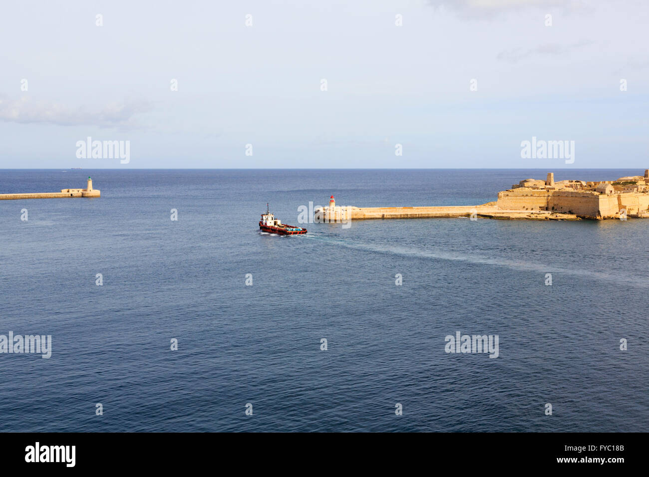 Schiff verlassen Grand Harbour, Valletta, Malta. Stockfoto