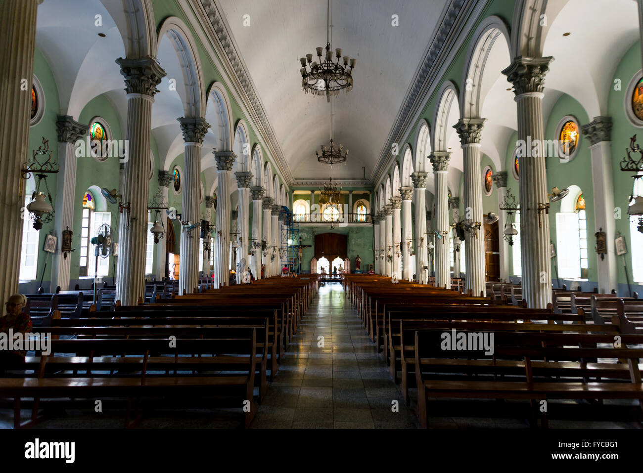 Iloilo, Philippinen - 15. Februar 2016. Innere der Kirche in Iloilo Philippinen. Stockfoto