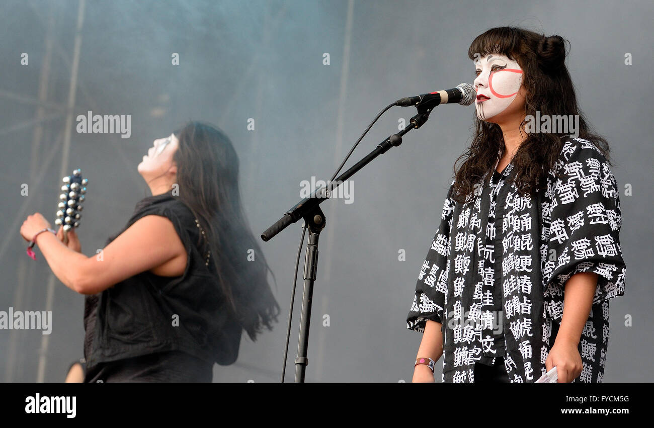 BARCELONA - 30 Mai: Yamantaka Sonic Titan (experimentelle Musikband und Performancekunst kollektive). Stockfoto