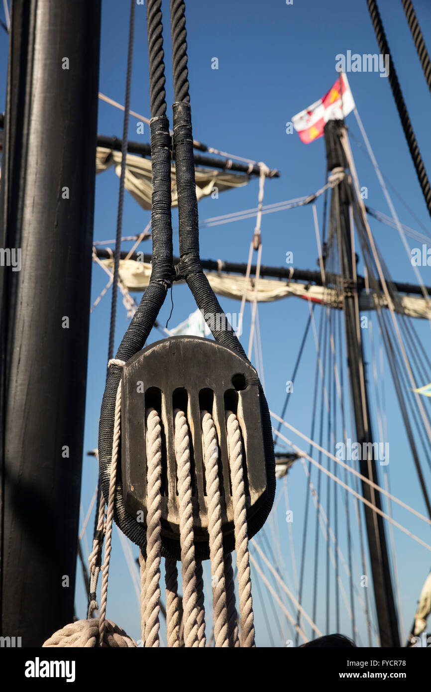 Repliken von Christopher Columbus' Schiffe, Nina und Pinta angedockt. in Ft Myers, Florida, USA Stockfoto