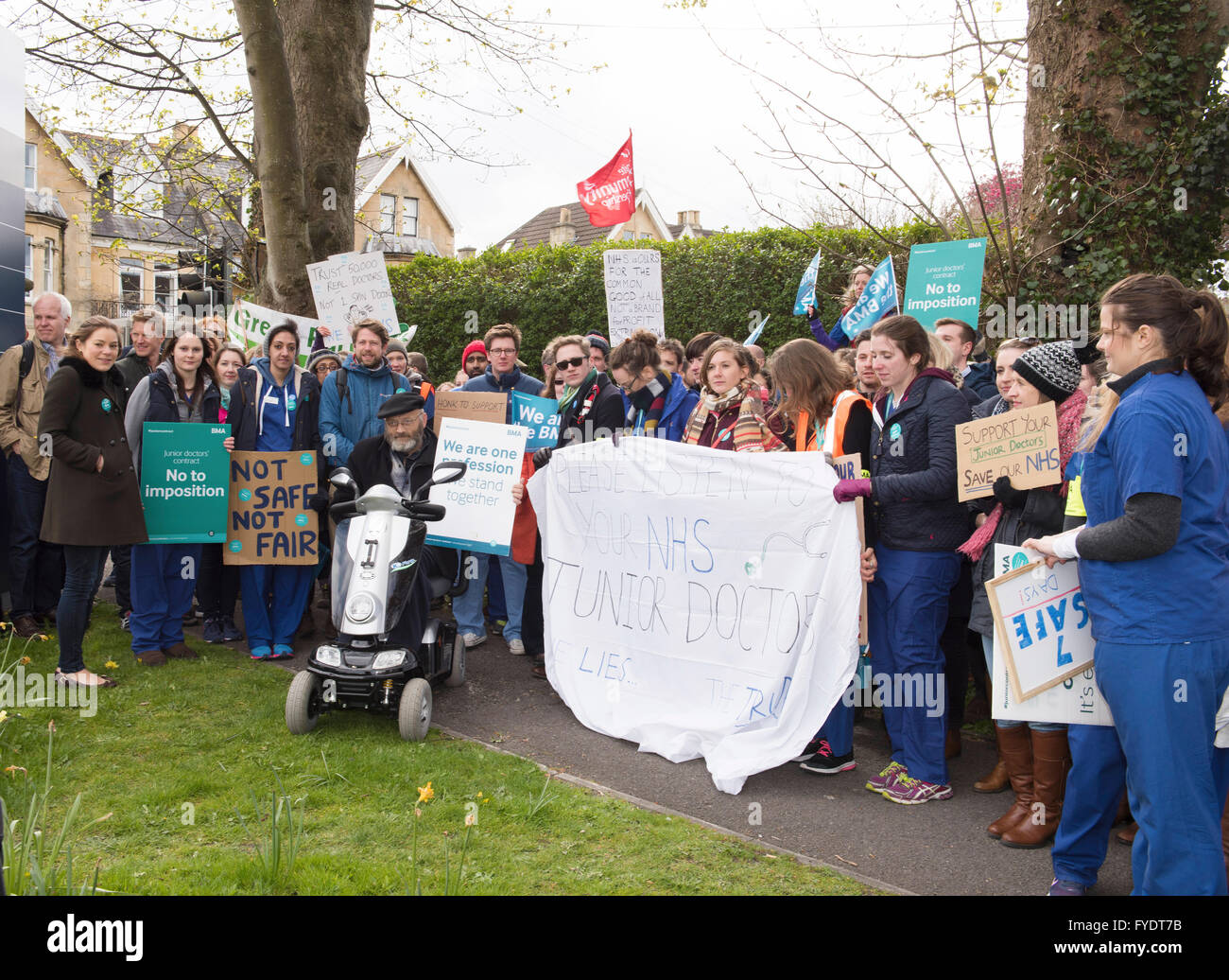 Ärzte streiken in Bath, Großbritannien Stockfoto