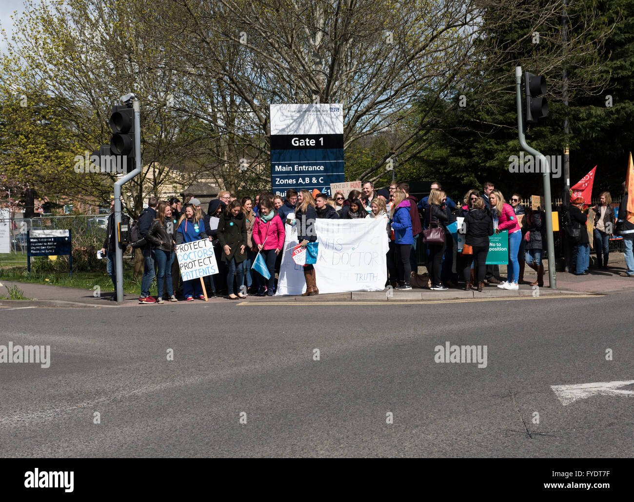 Ärzte streiken in Bath, Großbritannien Stockfoto