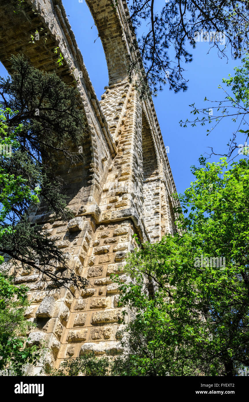 ROQUEFAVOR, AQUEDUC, BDR FRANKREICH 13 Stockfoto
