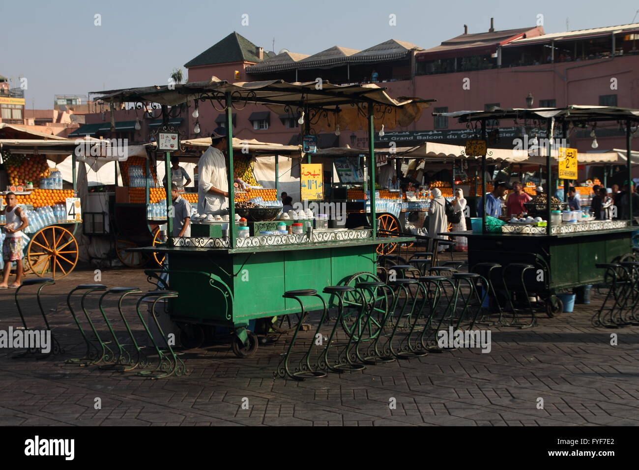 Saft Stände an Djemma el-Fna. Marrakesch Stockfoto