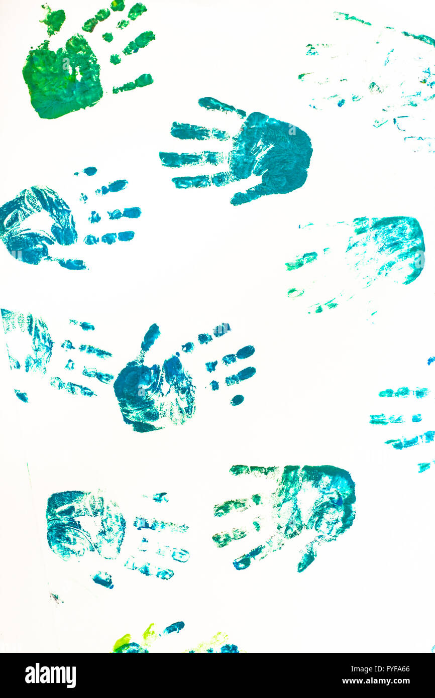 Nahaufnahme von farbigen Handabdruck auf weißem Hintergrund Stockfoto