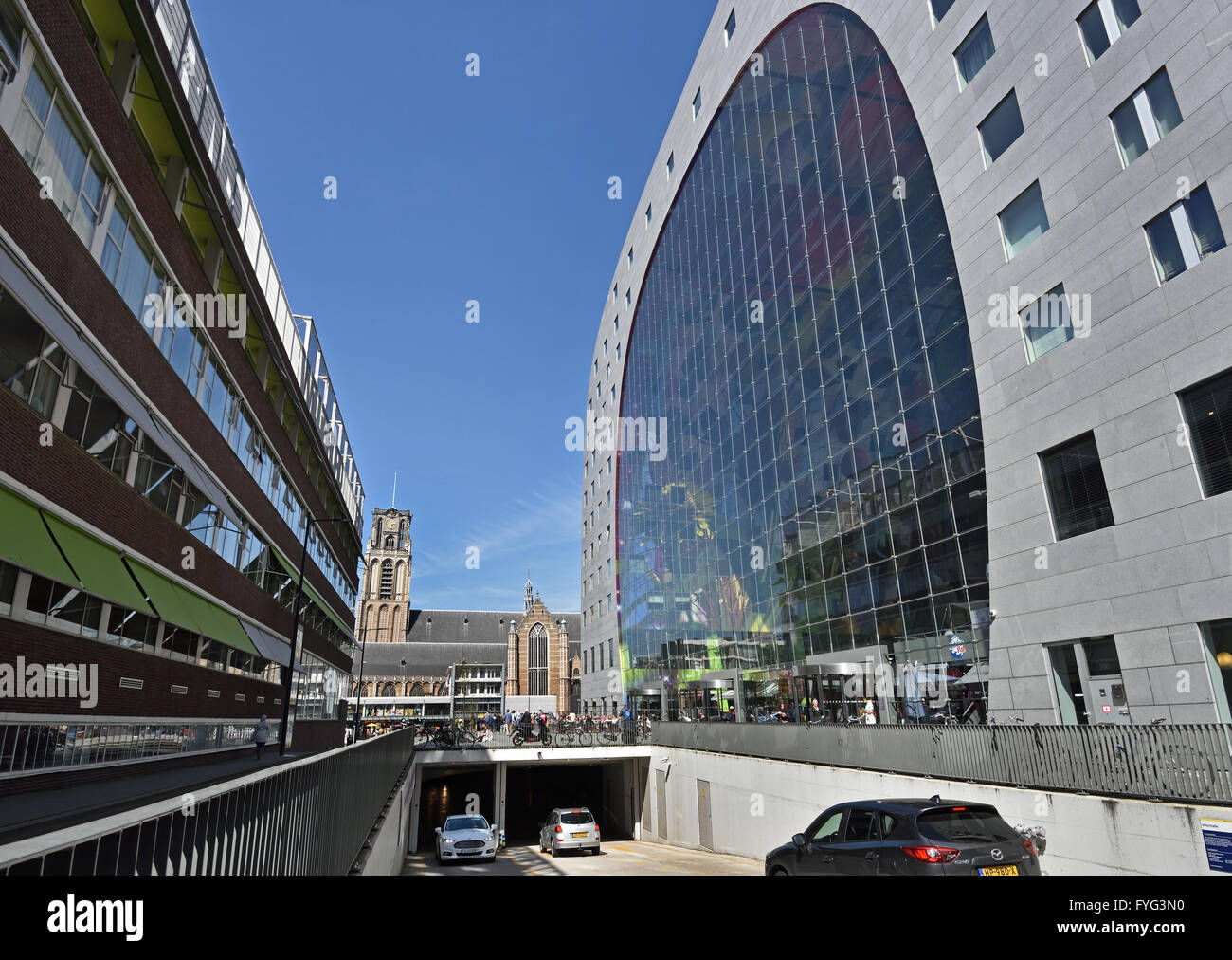 Rotterdamse Markthal (Rotterdam-Markthalle) bei quadratischen niederländischen Niederlande Blaak Stockfoto