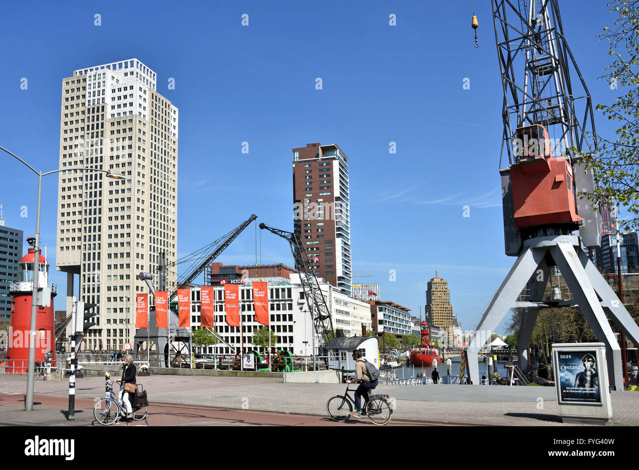 Maritime Museum (Wassertaxi) Rotterdam Niederlande niederländische alten Hafen Hafen (Hintergrund Hogeschool Borgoña) Stockfoto