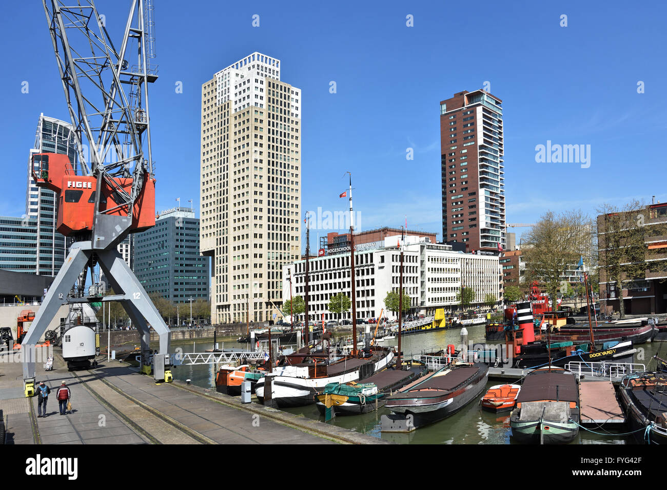 Maritime Museum (Wassertaxi) Rotterdam Niederlande niederländische alten Hafen Hafen (Hintergrund Hogeschool Borgoña) Stockfoto