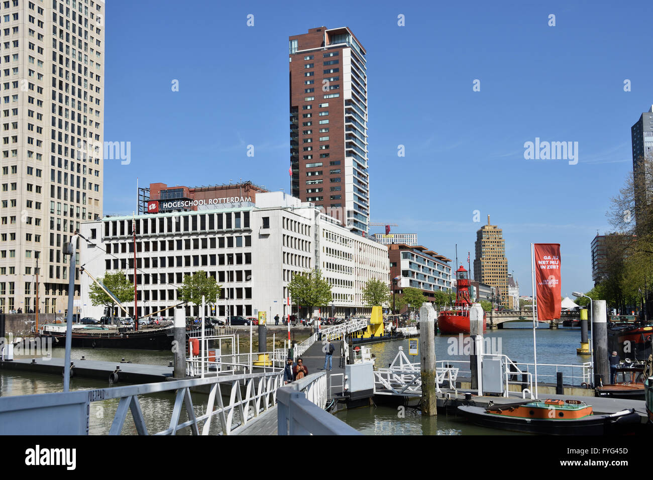 Maritime Museum (Wassertaxi) Rotterdam Niederlande niederländische alten Hafen Hafen (Hintergrund Hogeschool Borgoña) Stockfoto