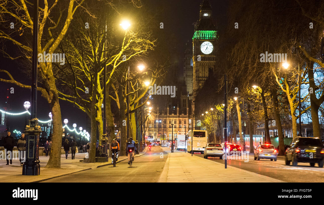 London, England - 25. Januar 2015: die Ost-West-Zyklus-Superhighway zieht Radfahrer vor Baubeginn auf Bürgermeister Boris Johnson Stockfoto