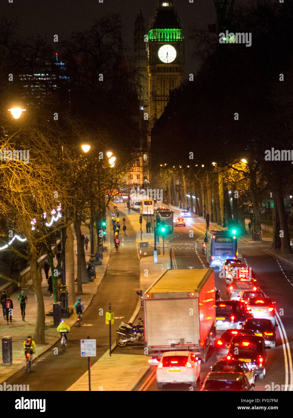 London, England - 25. Januar 2015: die Ost-West-Zyklus-Superhighway zieht Radfahrer vor Baubeginn auf Bürgermeister Boris Johnson Stockfoto