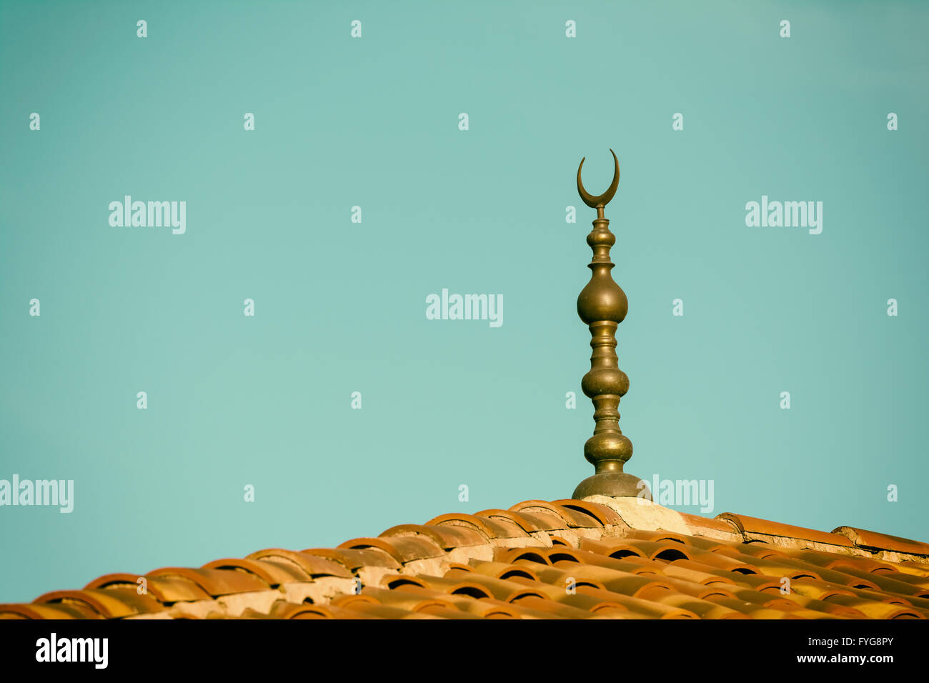 Islamische Religion Crescent Moon Zeichen auf Moschee Stockfoto