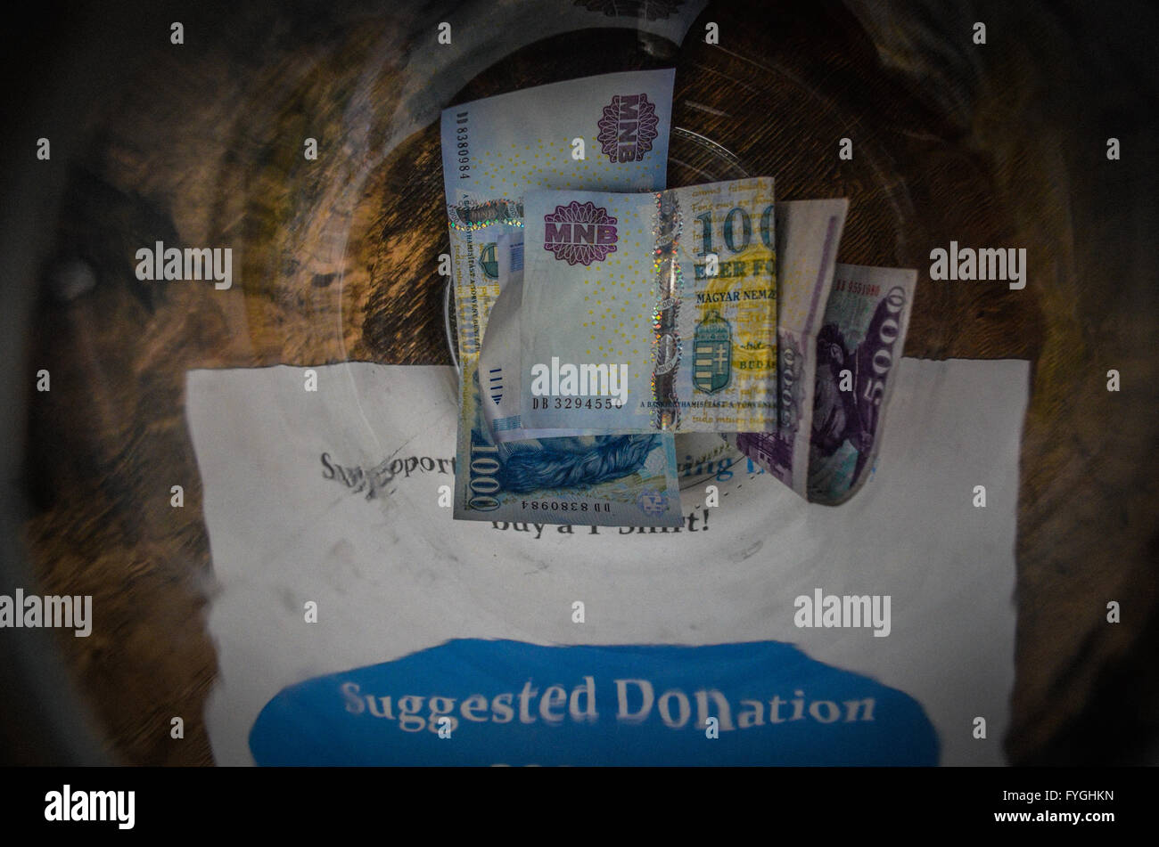 Ungarische Forint Geld in einem Glas für Nächstenliebe Stockfoto