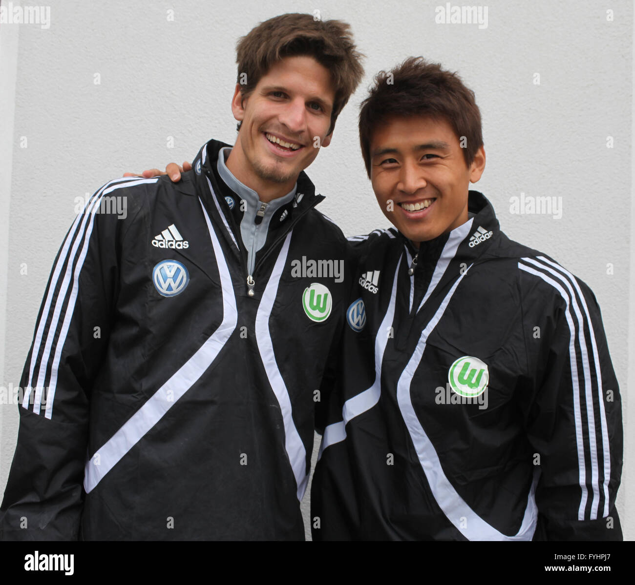 Timm Klose und Ja-Cheol Koo (VfL Wolfsburg) Stockfoto