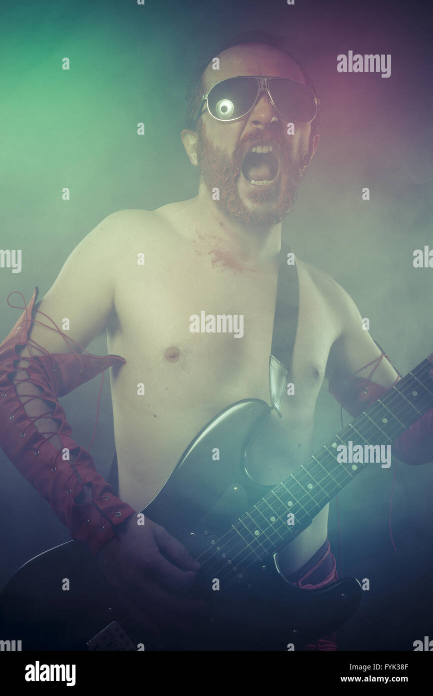 Schwermetall rocker -Fotos und -Bildmaterial in hoher Auflösung – Alamy