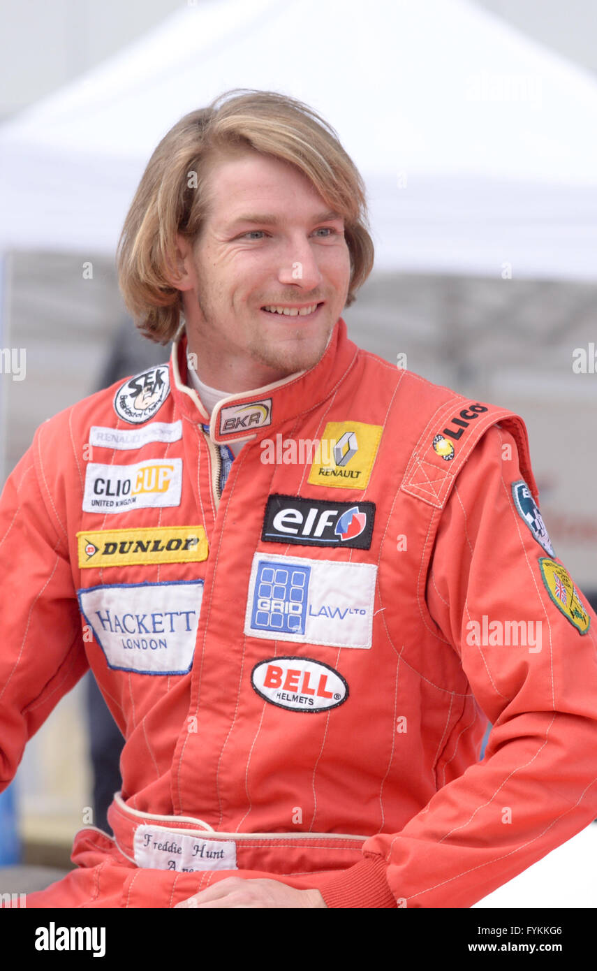 Freddie Hunt, Sohn des Formel 1 Weltmeister James Hunt in der 2016 Silverstone classic Medientag, in Silverstone, Northamptonshire. VEREINIGTES KÖNIGREICH. Bildnachweis: Denis Kennedy/Alamy Live-Nachrichten Stockfoto