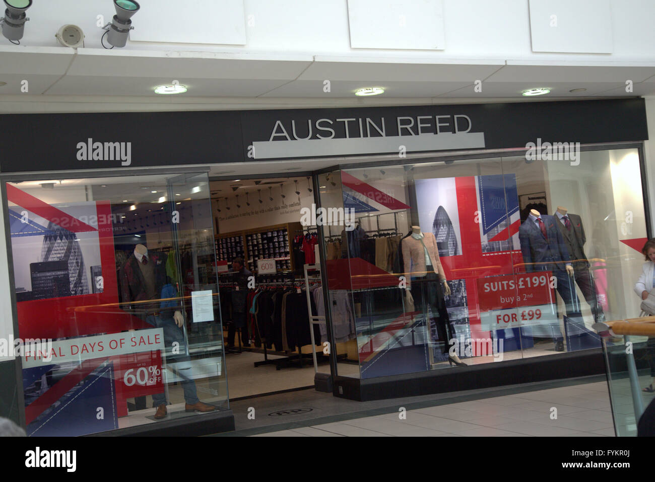 Glasgow, Schottland. 27. April 2016. Austin Reed-Shop in Glasgow ins Verwaltung © Gerard Fähre / Alamy Live News Stockfoto