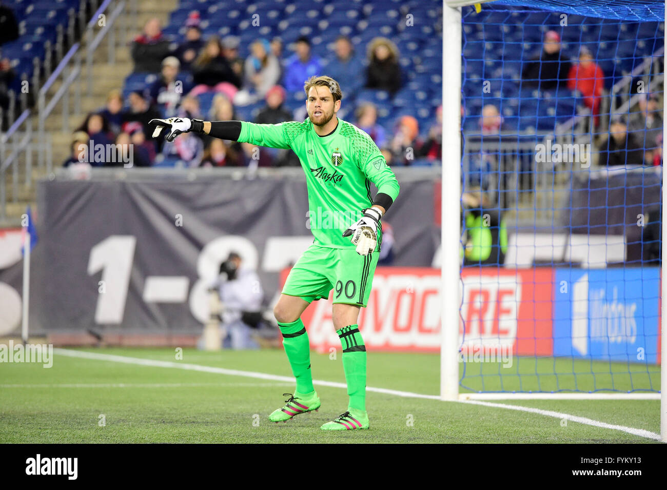 Mittwoch, 27. April 2016: Portland Timbers Torwart Jake Gleeson (90) in Spielaktion während des MLS-Spiels zwischen Portland Timbers und die New England Revolution statt im Gillette Stadium in Foxborough, Massachusetts. Portland gebunden New England 1: 1. Eric Canha/CSM Stockfoto