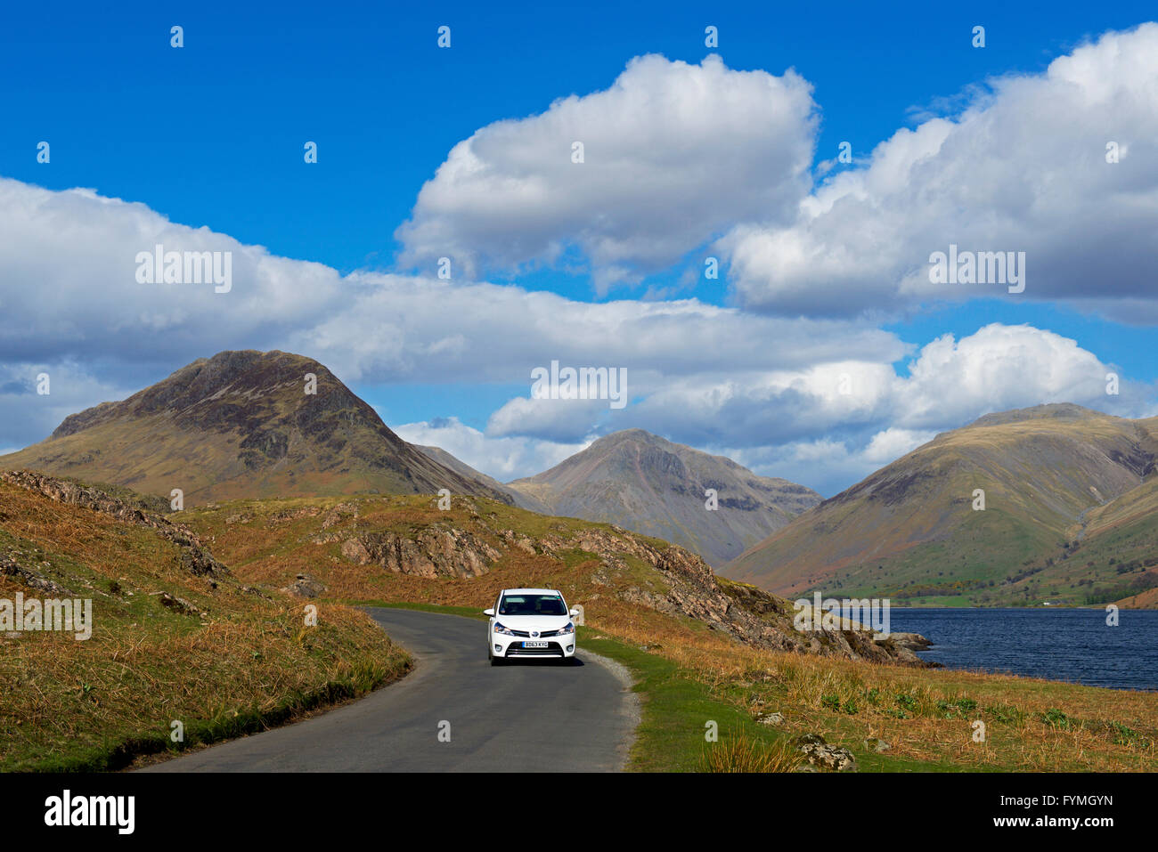 Mietwagen in tiefste, Nationalpark Lake District, Cumbria, England UK Stockfoto