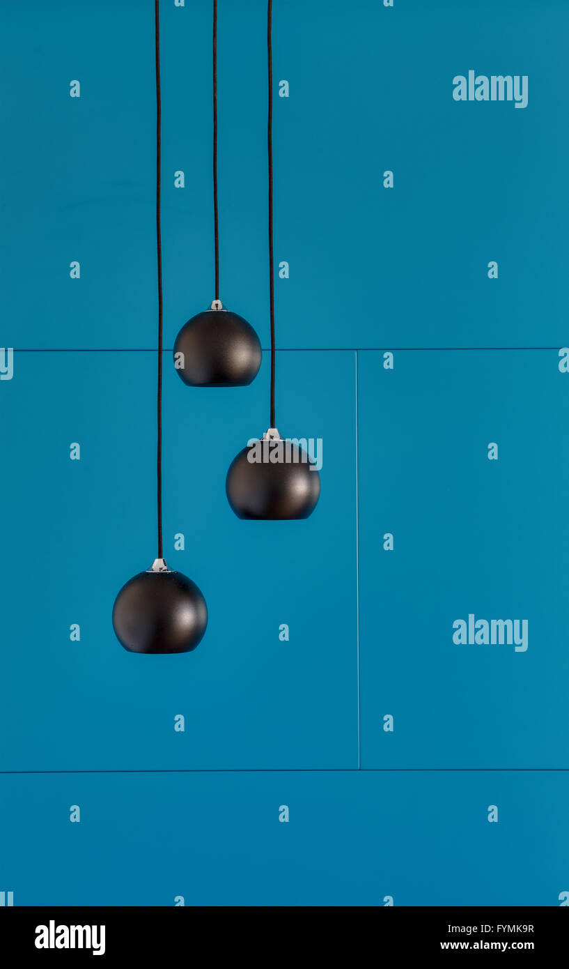 Drei Deckenleuchten, Loft-Stil interi Stockfoto