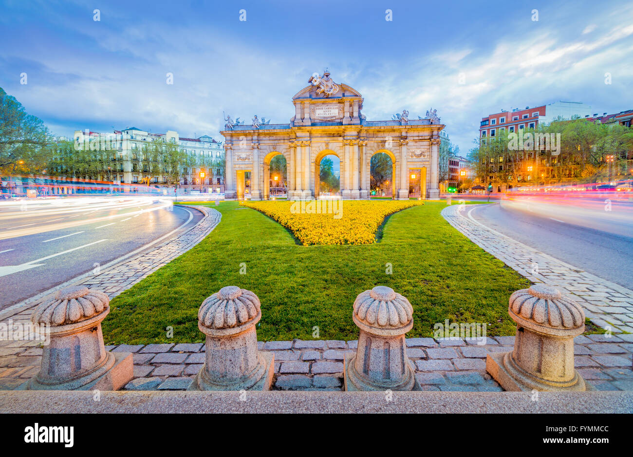 Alacala Tür (Puerta de Alcala) zählt zu den alten Türen der Stadt Madrid, Spanien. Es war der Eingang des Menschen co Stockfoto