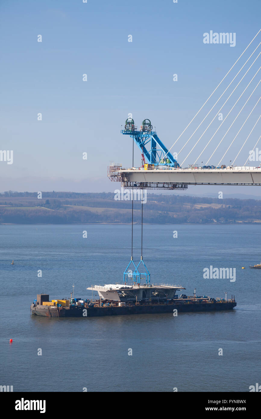 Bau der neuen Queensferry Brücke über den Firth of Forth zwischen Fife und West Lothian, Schottland. Stockfoto