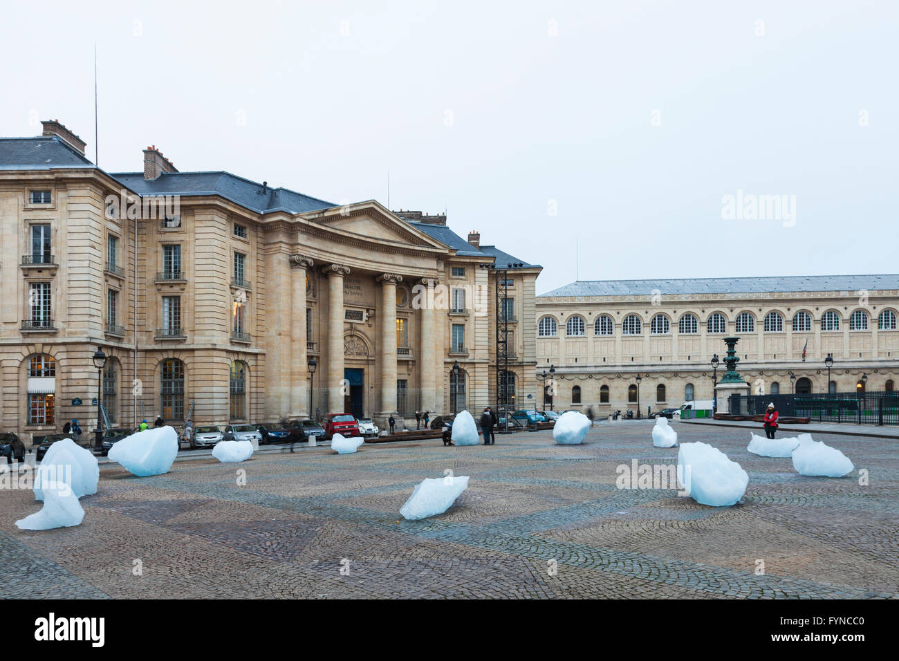 Eis-Kunst-Installation im Pantheon Platz, Paris, 2016 Stockfoto
