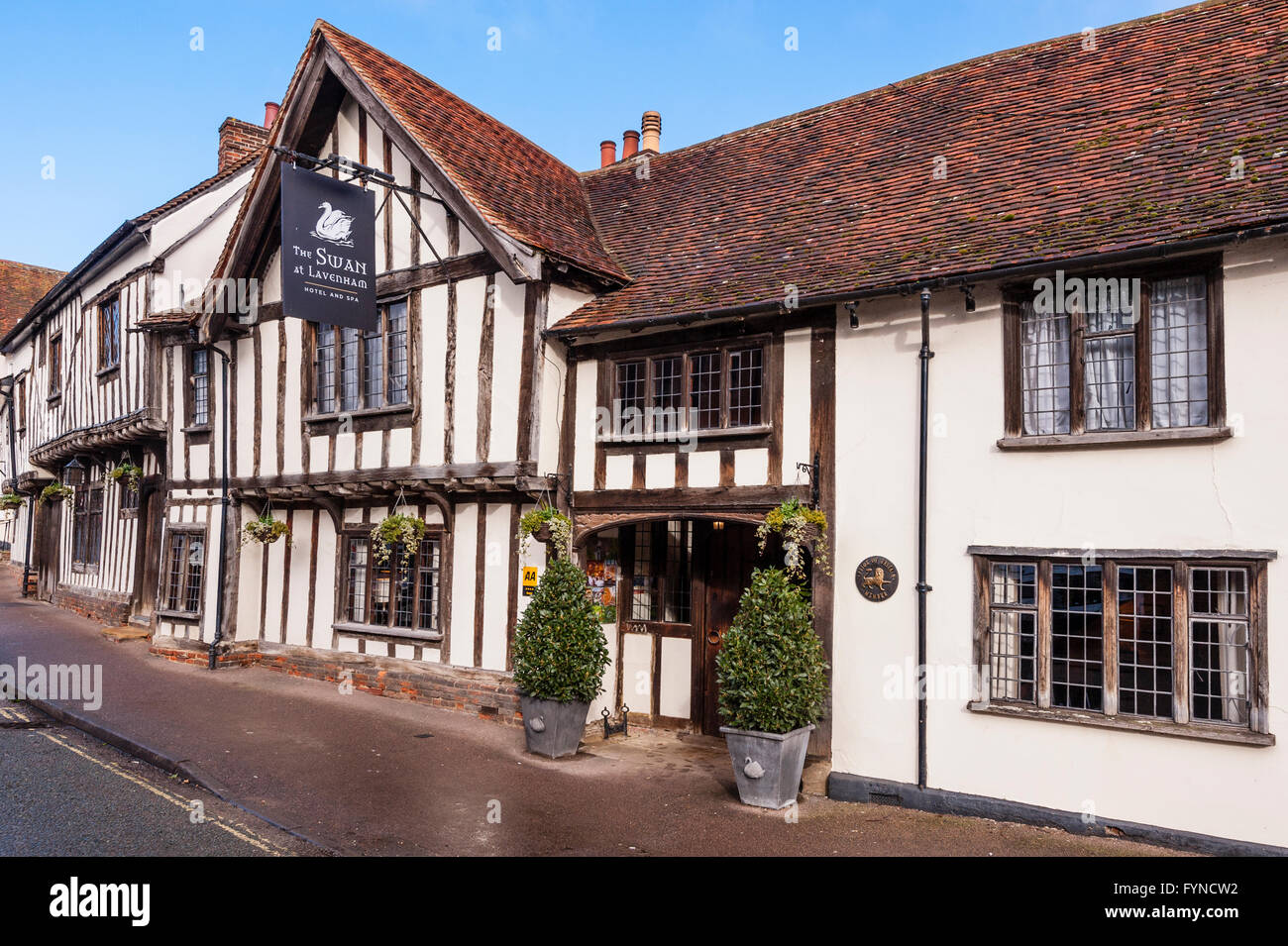 Das berühmte Swan Hotel im malerischen Dorf von Lavenham, Suffolk, England, Großbritannien, Uk Stockfoto