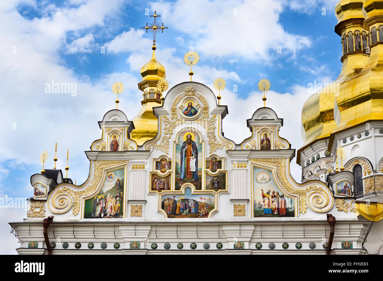 Kiewer Höhlenkloster Lavra orthodoxe Kloster, Fassade Fragment der Himmelfahrtskirche (Uspenskij), Kiew, Ukraine Stockfoto