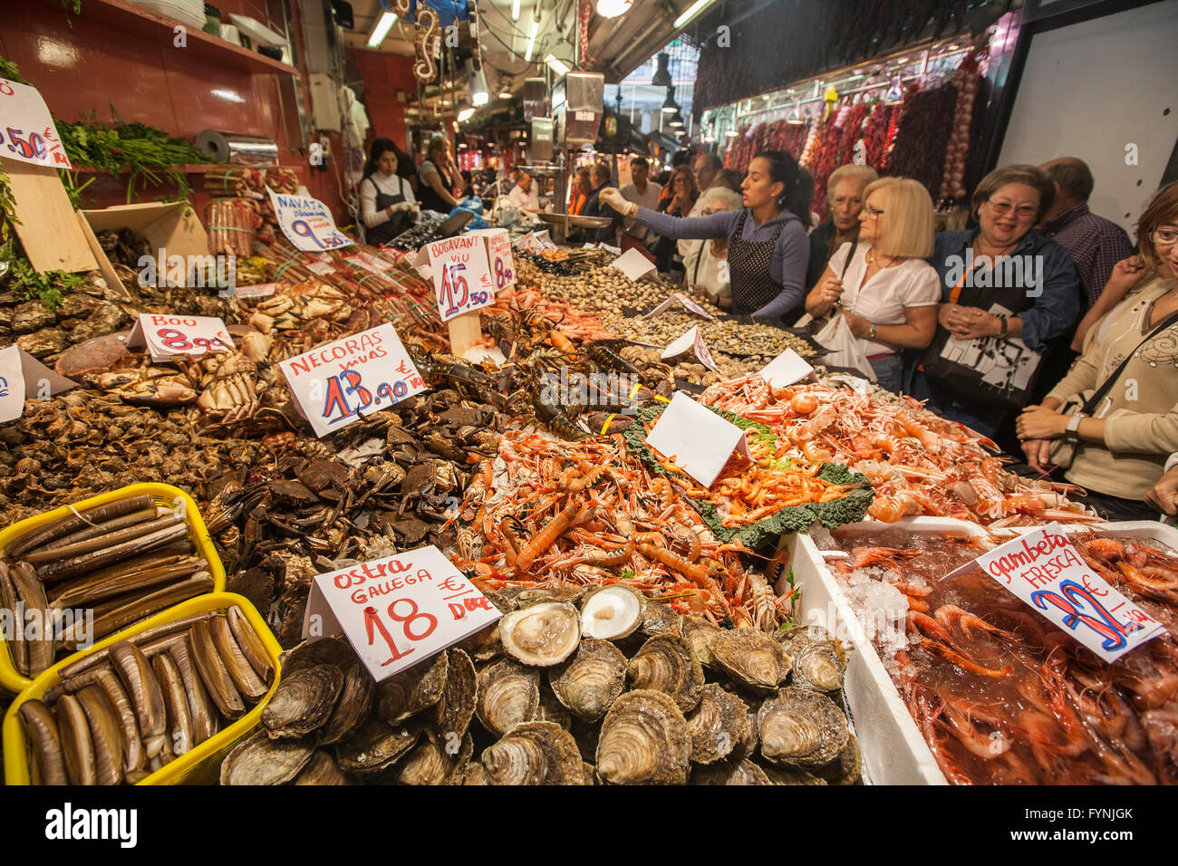 Meeresfrüchte, Fisch, Mercat de Sant Josep befindet sich auf der La Rambla, La Boqueria, Barcelona, Spanien Stockfoto
