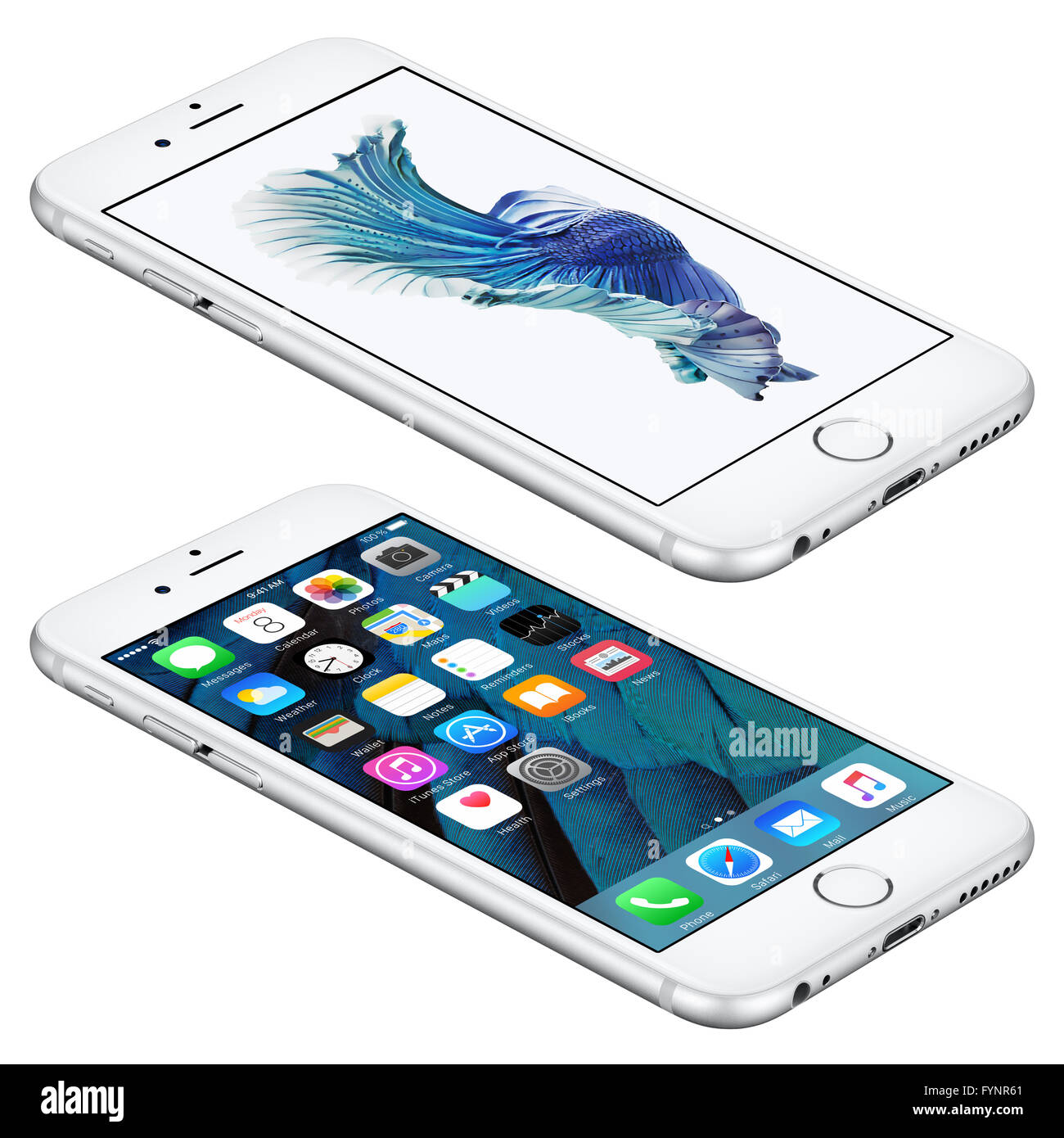 Varna, Bulgarien - 25. Oktober 2015: Silber Apple iPhone 6 s liegt auf der Oberfläche mit mobilen Betriebssystem iOS 9 Stockfoto