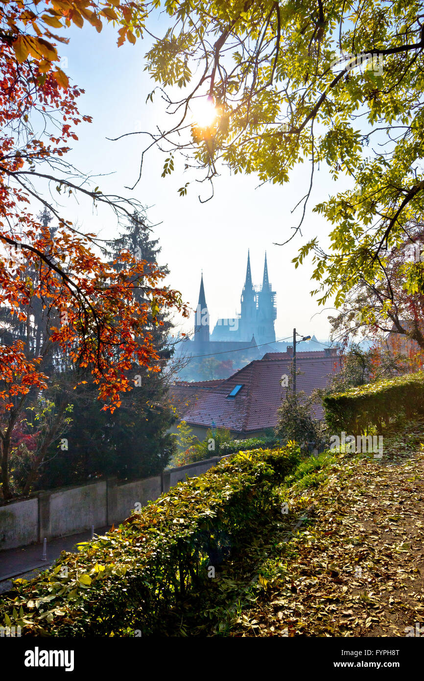 Skyline von Zagreb in herbstlichen Farben Stockfoto