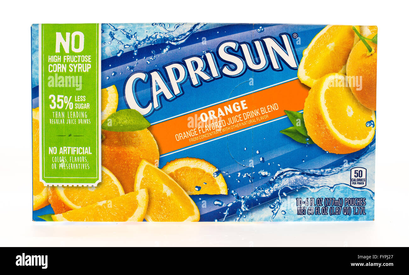 Winneconni, WI - 29. Juni 2015: Box Caprisun Getränke im Orangengeschmack Stockfoto