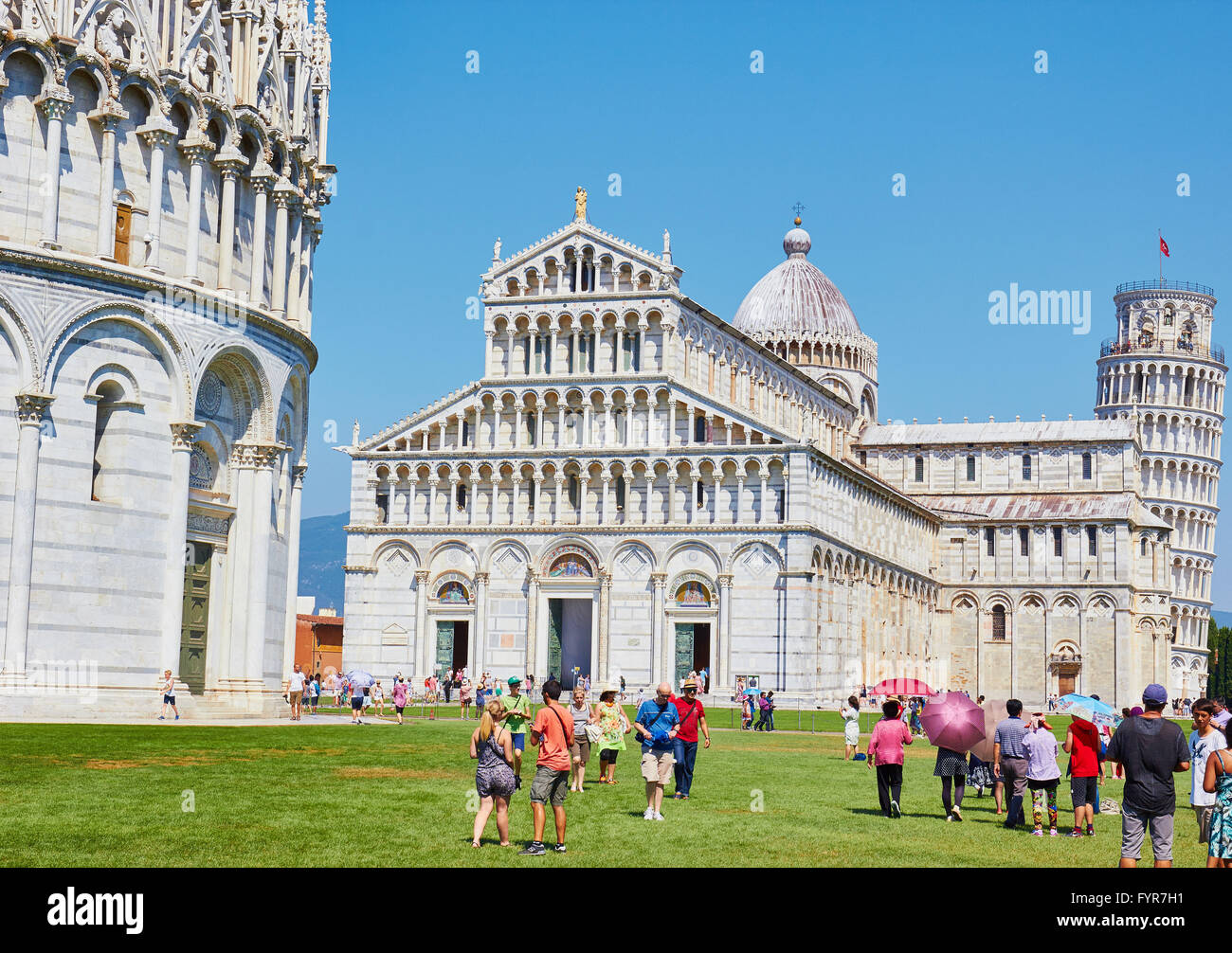 Baptisterium der Kathedrale St. John, Pisa und der Schiefe Turm von Pisa, Toskana, Italien, Europa Stockfoto