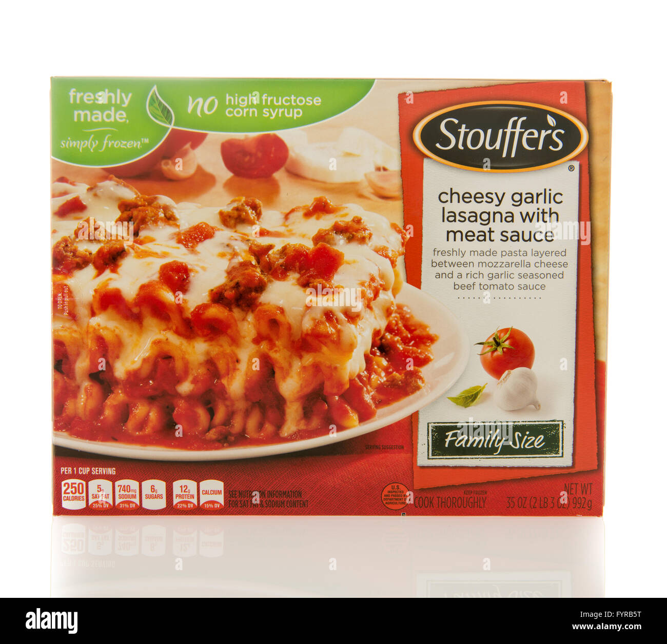 Winneconne, Wisconsin - 2. März 2016: Box von Stouffer Abendessen kitschig Knoblauch Lasagne mit Fleischsauce Stockfoto