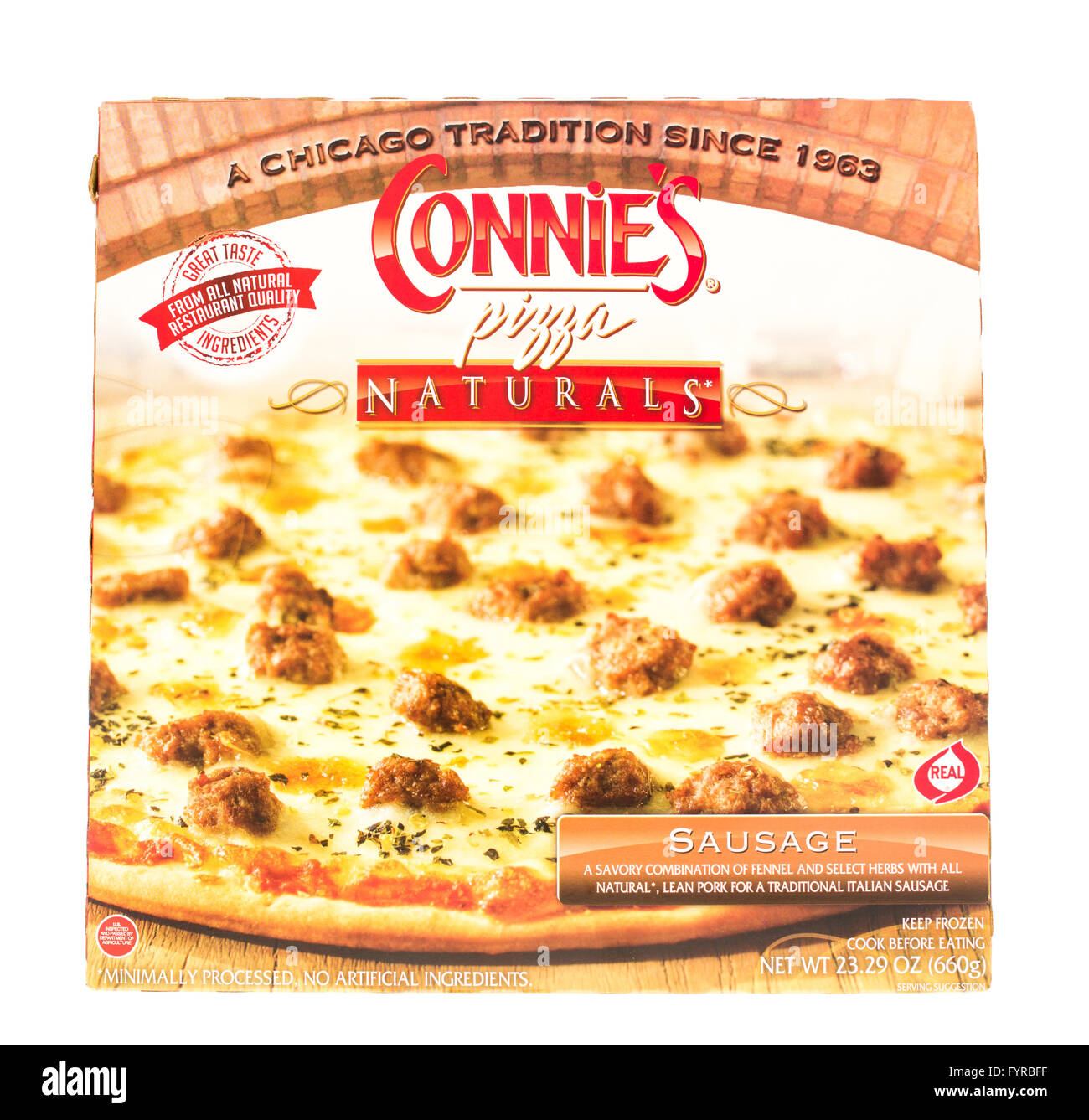 Winneconne, Wisconsin - 5. Juni 2015: Box von Connie Tiefkühl-Pizza mit Wurst Stockfoto