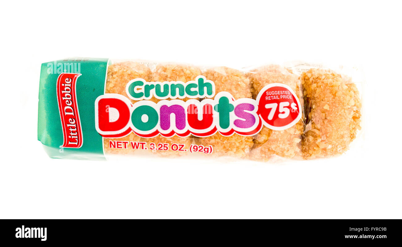 Winneconne, Wisconsin - 5. Juni 2015: Paket von kleinen Debbie Crunch Donuts Stockfoto