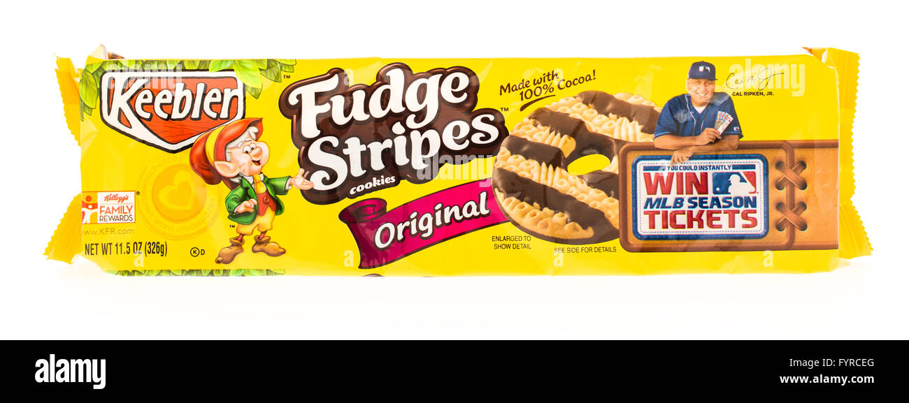 Winneconni, WI - 23. Juni 2015: Paket Keebler Fudge Streifen Cookies Stockfoto