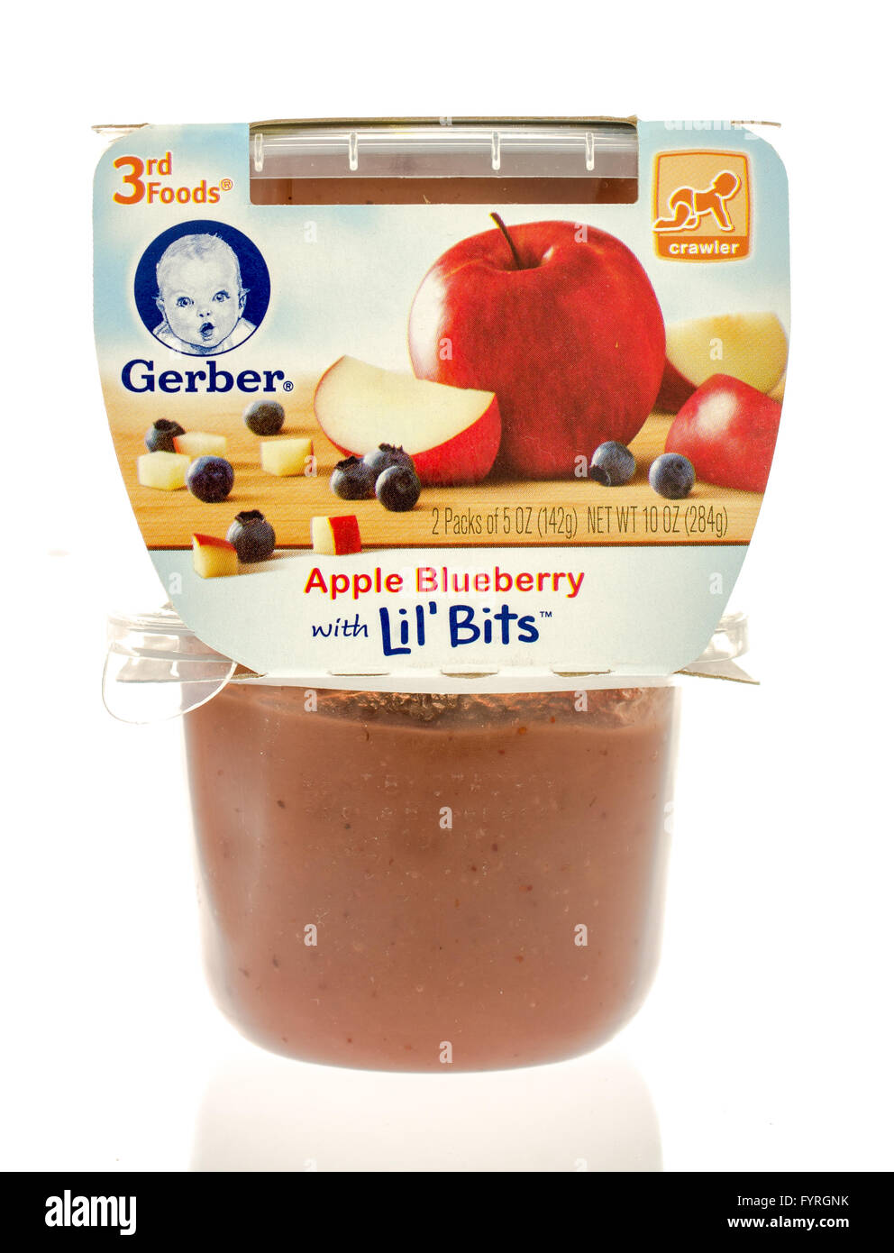 Winneconne, Wisconsin - 19. November 2015: Paket von Gerber-Apfel-Heidelbeere mit Lil' Bit Babynahrung. Stockfoto