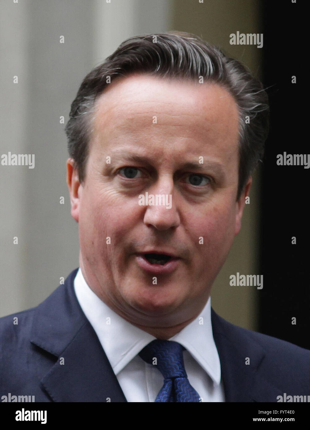 London, UK, 14. Juli 2015: David Cameron britische Premierminister gesehen verlassen Downing Street in London Stockfoto