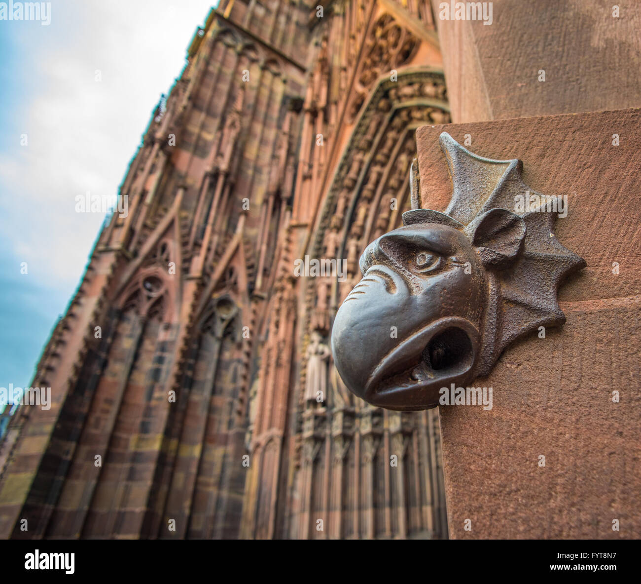 Skulptur der Wasserspeier, Kathedrale von Notre Dame von Straßburg, Elsass, Frankreich Stockfoto