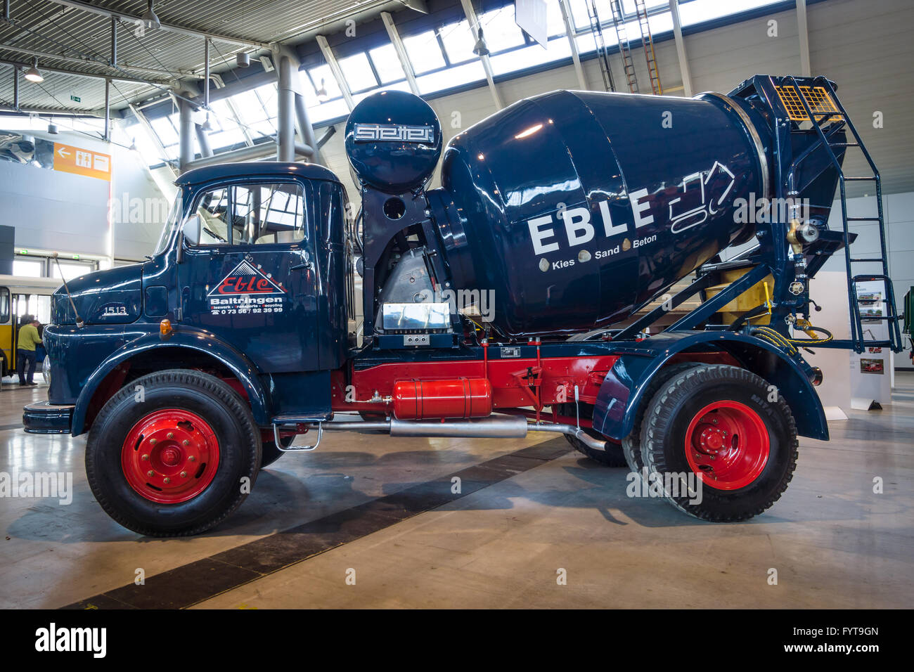 Beton mischen Transport-LKW Mercedes-Benz LB327, 1966. Stockfoto